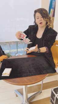 マジシャンピース派遣　住宅展示場にて