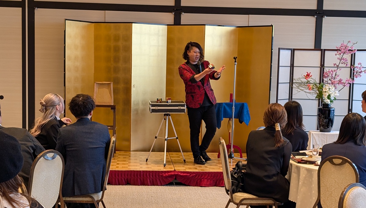 マジシャン派遣ピース